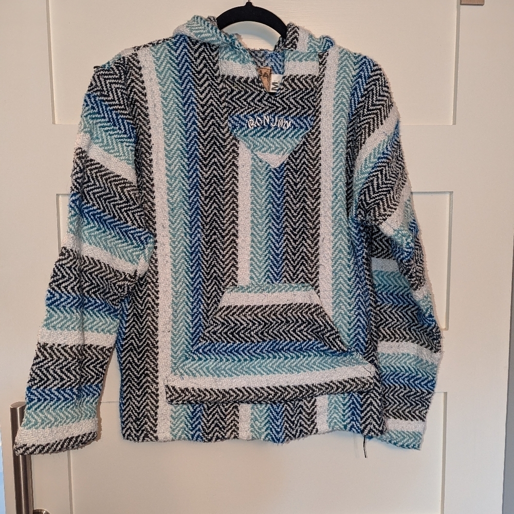 Raja Ron Jon hooded sweatshirt size medium. Unisex. Blue and teal raja sweatshir